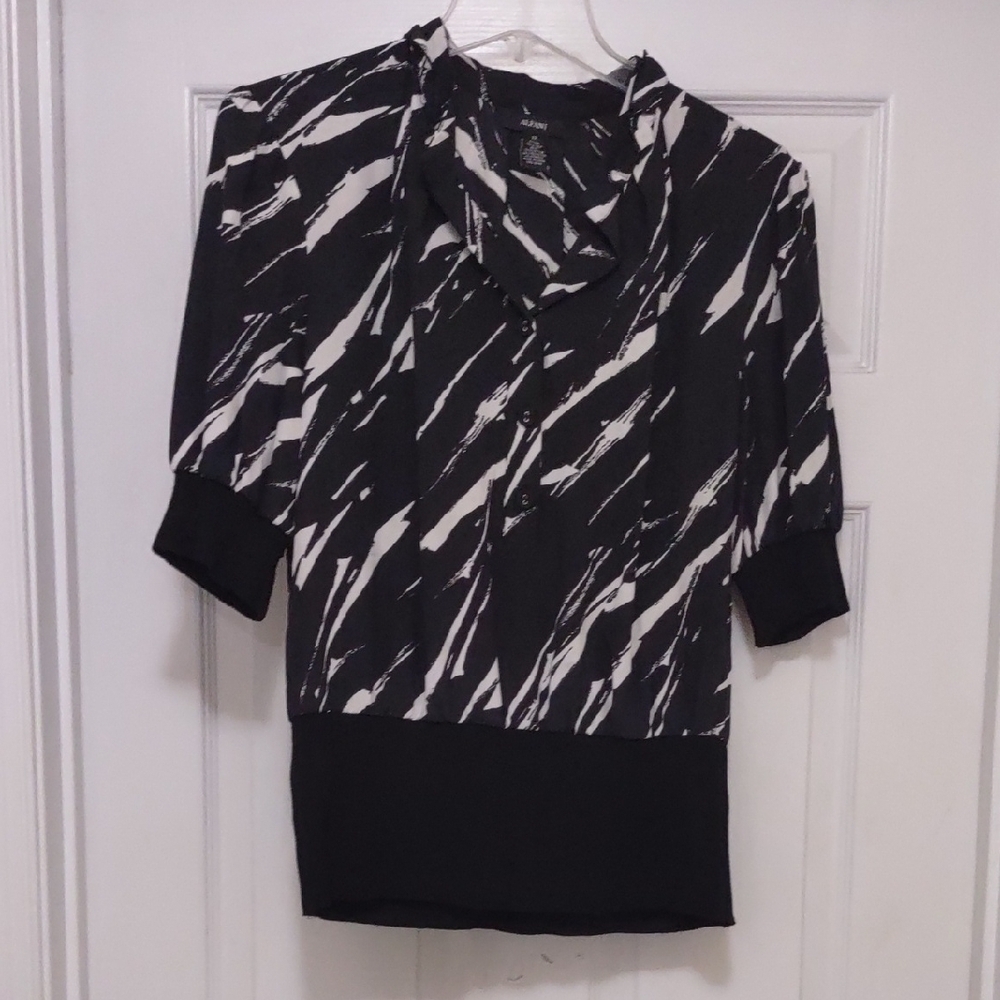 Alfani Black and White 100% Silk Blouse Size 12